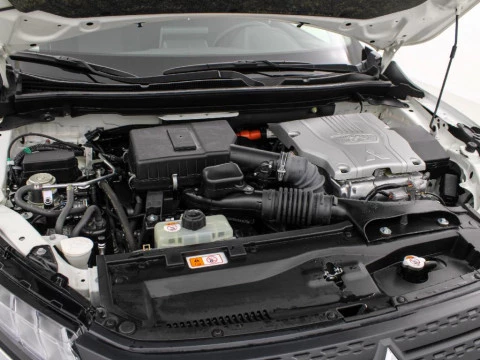 Mitsubishi Eclipse Cross 2.4 PHEV MOTION AUTO 4WD 188 5P