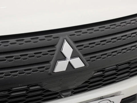 Mitsubishi Eclipse Cross 2.4 PHEV MOTION AUTO 4WD 188 5P