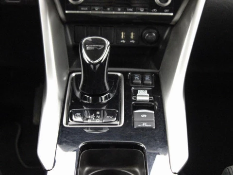 Mitsubishi Eclipse Cross 2.4 PHEV MOTION AUTO 4WD 188 5P