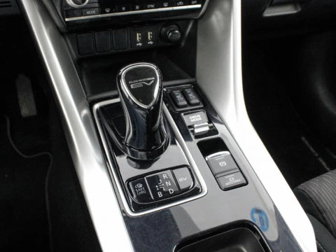 Mitsubishi Eclipse Cross 2.4 PHEV MOTION AUTO 4WD 188 5P