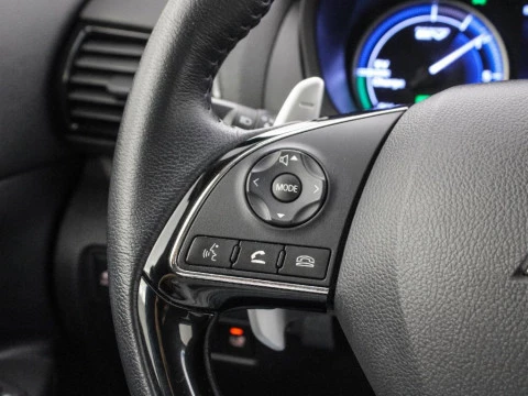 Mitsubishi Eclipse Cross 2.4 PHEV MOTION AUTO 4WD 188 5P