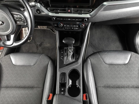 Kia Niro 1.6 GDi HEV 104kW (141CV) Emotion Kia Niro 1.6 GDi HEV 104kW (141CV) Emotion