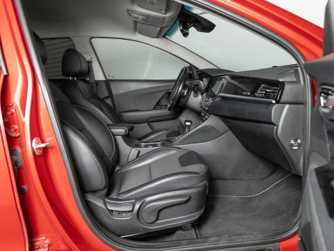 Kia Niro 1.6 GDi HEV 104kW (141CV) Emotion Kia Niro 1.6 GDi HEV 104kW (141CV) Emotion