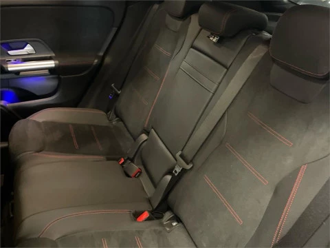 Mercedes-Benz GLA 200 D