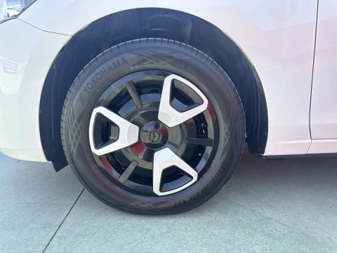 Mazda 2 1.5 e-SKYACTIV G Center-Line 66 kW (90 CV)