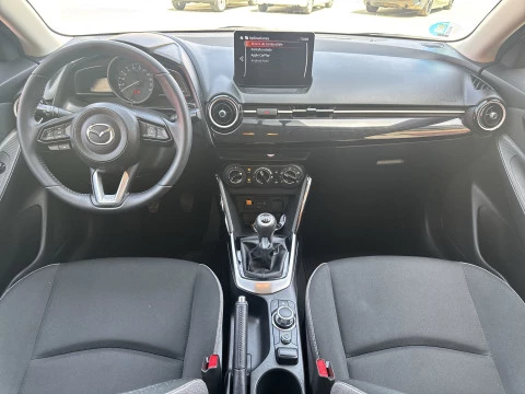 Mazda 2 1.5 e-SKYACTIV G Center-Line 66 kW (90 CV)