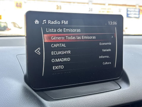 Mazda 2 1.5 e-SKYACTIV G Center-Line 66 kW (90 CV)