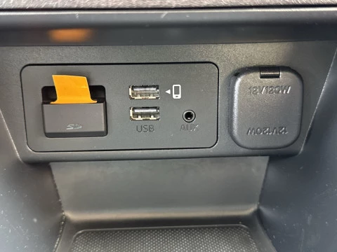 Mazda 2 1.5 e-SKYACTIV G Center-Line 66 kW (90 CV)