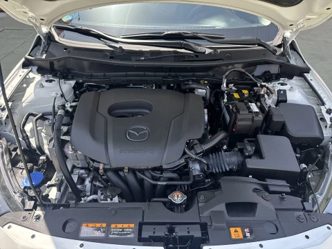 Mazda 2 1.5 e-SKYACTIV G Center-Line 66 kW (90 CV)