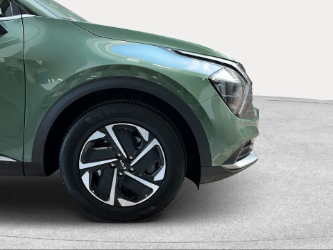 Kia Sportage 1.6 T-GDi MHEV 118kW (160CV) Drive 17