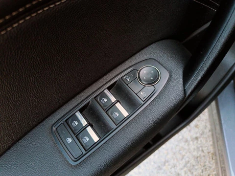 Renault Captur 1.3 TCE MILD HYBRID TECHNO 140CV EDC