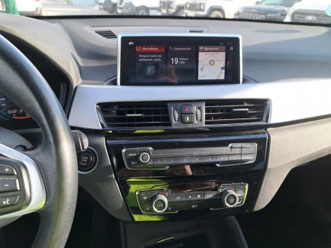 BMW X1 sDrive18dA Corporate