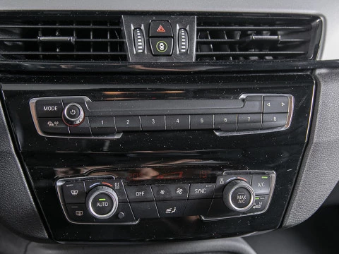 BMW X1 sDrive18dA Corporate
