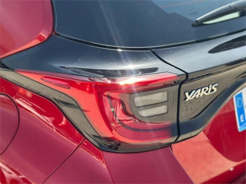 Toyota Yaris ACTIVE PLUS