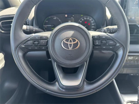 Toyota Yaris ACTIVE PLUS