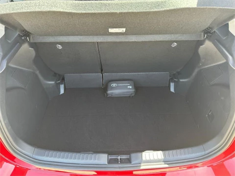 Toyota Yaris ACTIVE PLUS