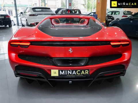 Ferrari 296 3.0 V6 GTS 610 kW (830 CV)