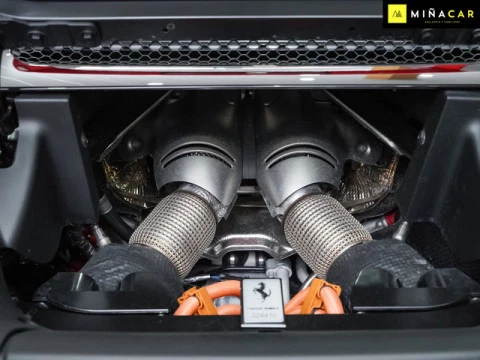 Ferrari 296 3.0 V6 GTS 610 kW (830 CV)