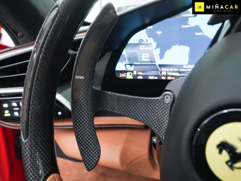 Ferrari 296 3.0 V6 GTS 610 kW (830 CV)