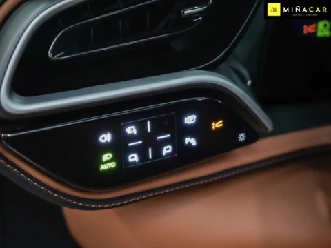 Ferrari 296 3.0 V6 GTS 610 kW (830 CV)