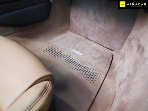 Ferrari 296 3.0 V6 GTS 610 kW (830 CV)