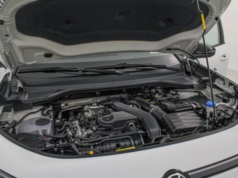 Volkswagen T-Roc 1.5 ETSI MHEV DSG R-LINE 1ST EDITION 150 5P