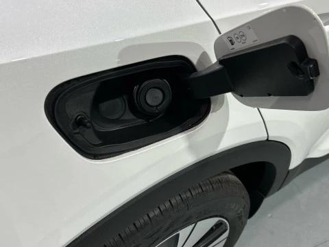 Volvo XC40 2.0 B3 PLUS DARK CON P.DRIVER 163 5P