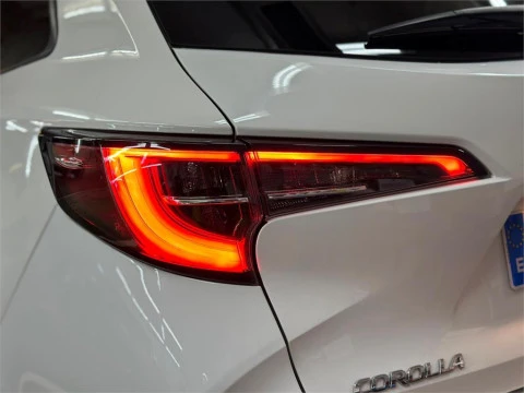 Toyota Corolla 1.8 125H ACTIVE TECH E-CVT TOU SPORT
