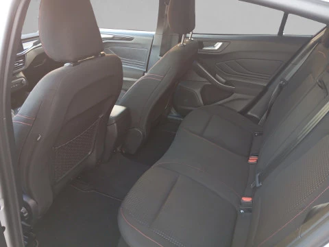 Ford Focus 1.0 Ecoboost MHEV 92kW ST-Line X