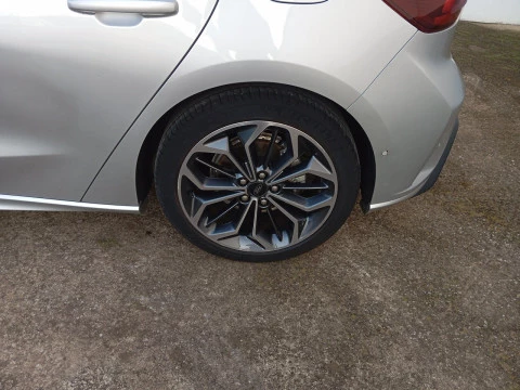 Ford Focus 1.0 Ecoboost MHEV 92kW ST-Line X