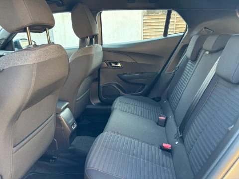 Peugeot 2008 E2008 ACTIVE PACK 100KW 5P