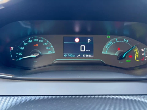 Peugeot 2008 E2008 ACTIVE PACK 100KW 5P