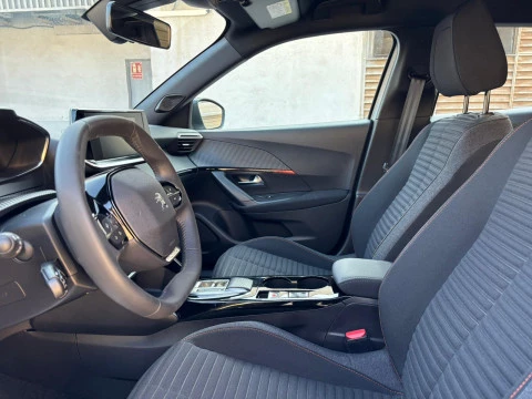 Peugeot 2008 E2008 ACTIVE PACK 100KW 5P