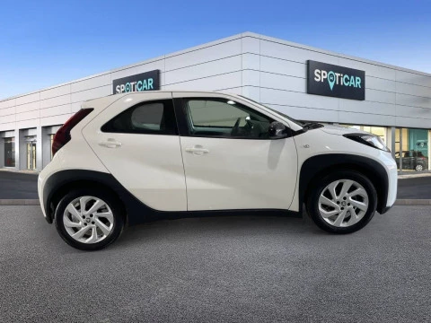 Toyota Aygo X Cross 1.0 VVT-I 72CV Play