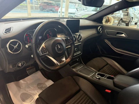 Mercedes-Benz GLA 2.2 GLA 200 D DCT 5P