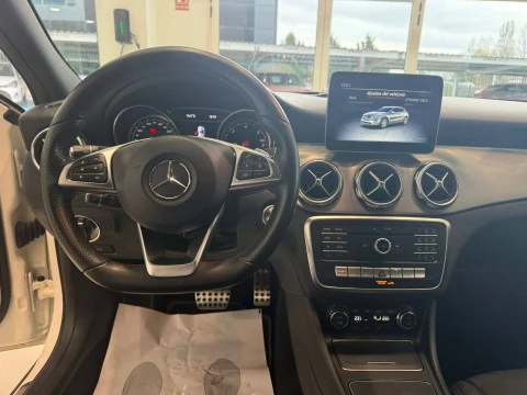 Mercedes-Benz GLA 2.2 GLA 200 D DCT 5P