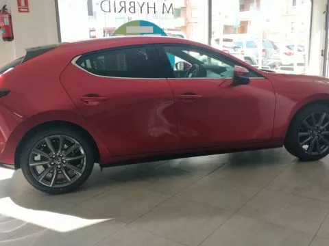 Mazda Mazda3 MAZDA3 2024 2.0L E-SKYACTIV X MHEV 137 KW (186 CV) 6AT FWD EXCLUSIVE-LINE + DESIGN Mazda Mazda3 MAZDA3 2024 2.0L E-SKYACTIV X MHEV 137 KW (186 CV) 6AT FWD EXCLUSIVE-LINE + DESIGN