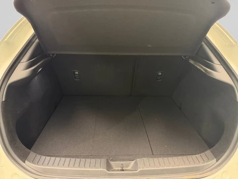 Mazda CX-30 e-SKYACTIV G AT Homura