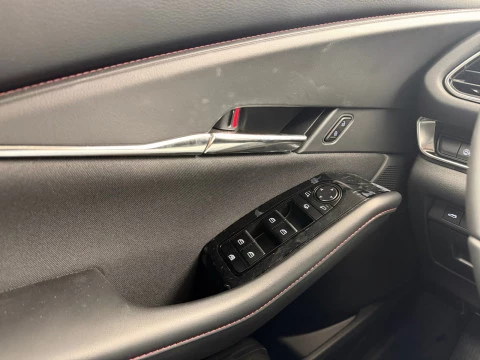 Mazda CX-30 e-SKYACTIV G AT Homura