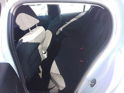 Peugeot 208 BlueHDi 73kW (100CV) Active