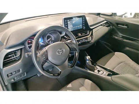 Toyota C-HR 5P Advance 180H e-CVT