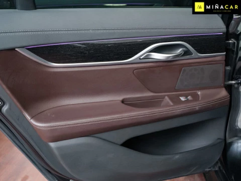 BMW Serie 7 730d xDrive 210 kW (286 CV)