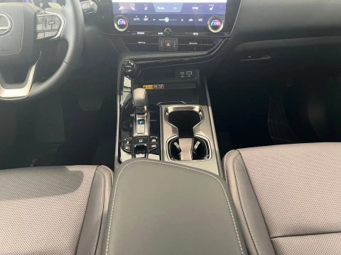 Lexus NX 450h+ Premium+ 4WD