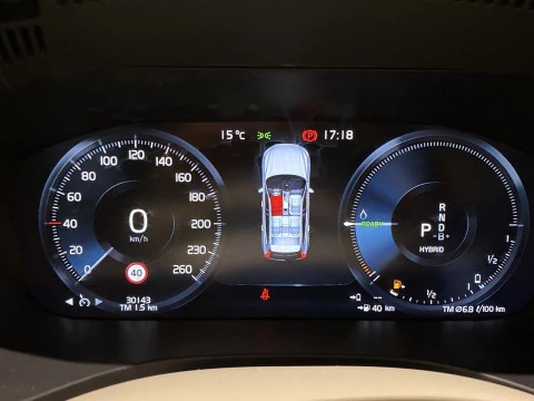 Volvo XC60 2.0 T6 RECHARGE R-DESIGN EXP AUTO 4WD 5P