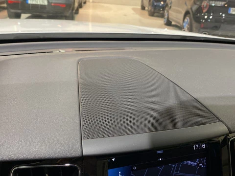 Volvo XC60 2.0 T6 RECHARGE R-DESIGN EXP AUTO 4WD 5P