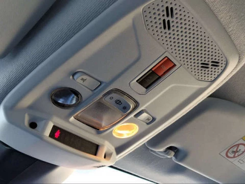 Peugeot 208 PureTech 100 Active 75 kW (100 CV)