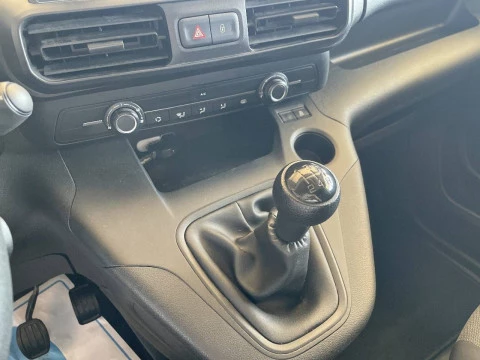 Peugeot Partner Standard 600kg BlueHDi 73kW