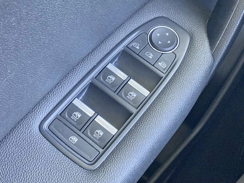 Renault Captur Zen E-TECH Híbrido enchufable 160cv