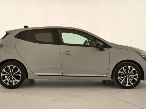 Renault Clio  E-TECH Full Hybrid Techno 105kW