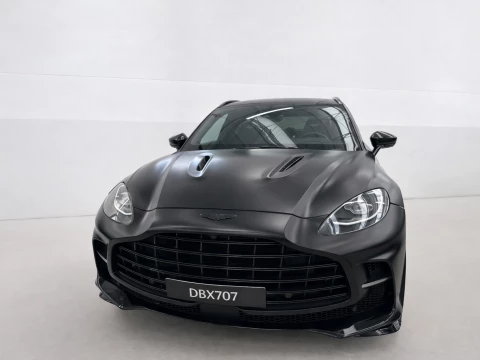 Aston Martin DBX 707 V8